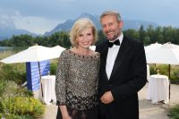 GW COSMETICS® Charity Gala in Salzburg: Romy Seidl-Laux mit Ehemann Christian Laux. (Foto Franz Neumayr)