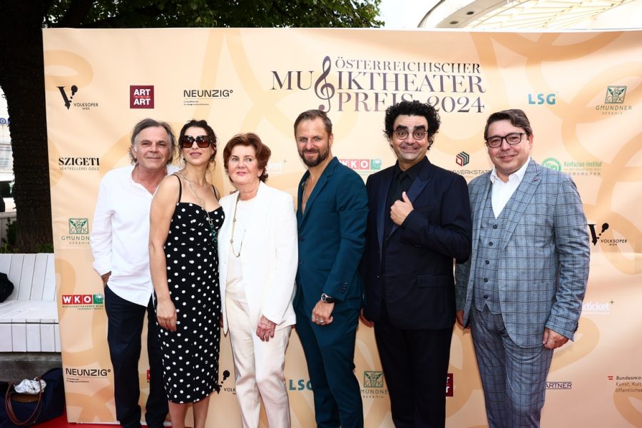 Österreichischer Musiktheaterpreis krönt die Besten der Bühne: Markus Hinterhäuser, Asmik Grigorian, Helga Rabl-Stadler, Philipp Hochmair, Rolando Villazon, Karl-Michael Ebner. (Foto leisure communications / Stefan Burghart)