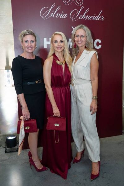 Präsentation der Zusammenarbeit von Silvia Schneider mit Humanic - Schuhkollektion mit Modenschau im Reaktor Foyer: Silvia SCHNEIDER, Susanne RAAB und Marlene EIBISBERGER, Produktmanagerin HUMANIC. (Foto HUMANIC/Andreas Tischler)